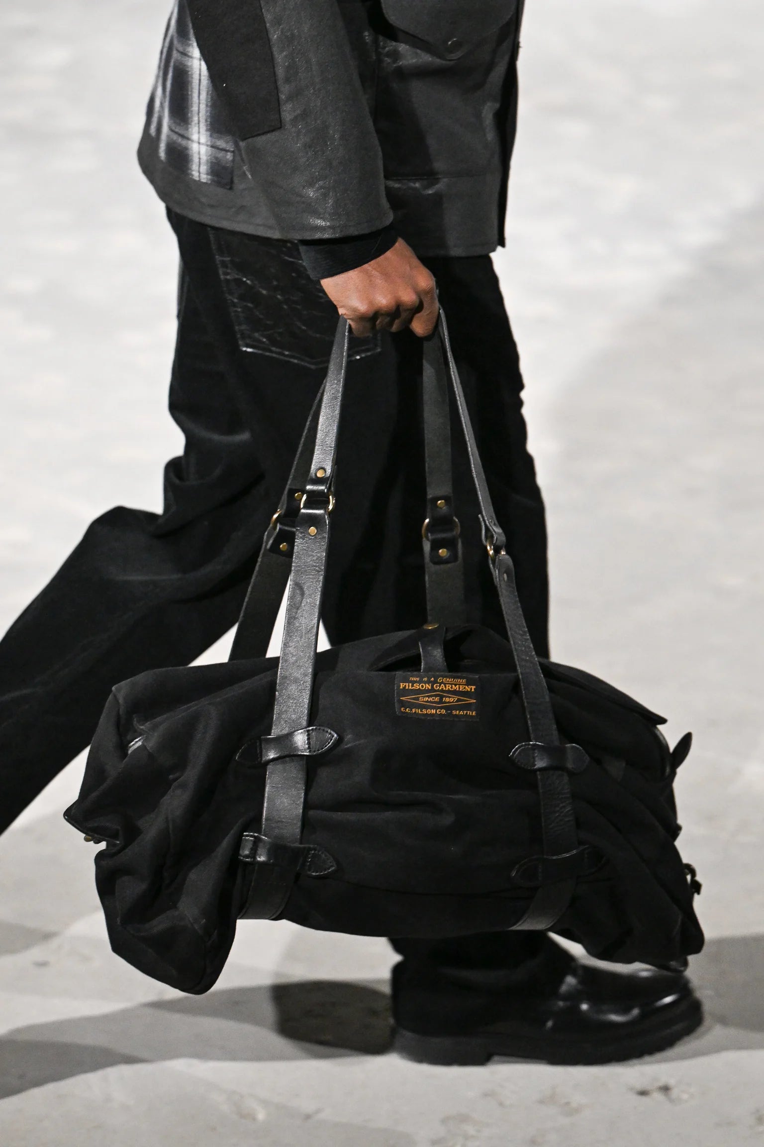 JUNYA WATANABE MAN × FILSON - WP K203 051 BLACK - MEDIUM DUFFLE BAG