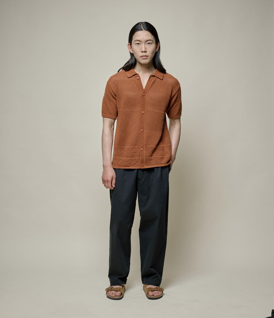 Merz b.Schwanen - KNITSHIRT01 CROCHET SHIRT RELAXED FIT - CARAMEL