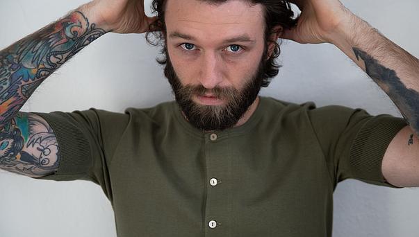 Merz b.Schwanen - 207 LOOPWHEELED HENLEY 7.2OZ CLASSIC FIT - ARMY