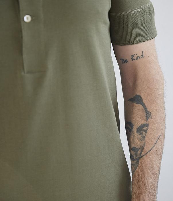 Merz b.Schwanen - 207 LOOPWHEELED HENLEY 7.2OZ CLASSIC FIT - ARMY