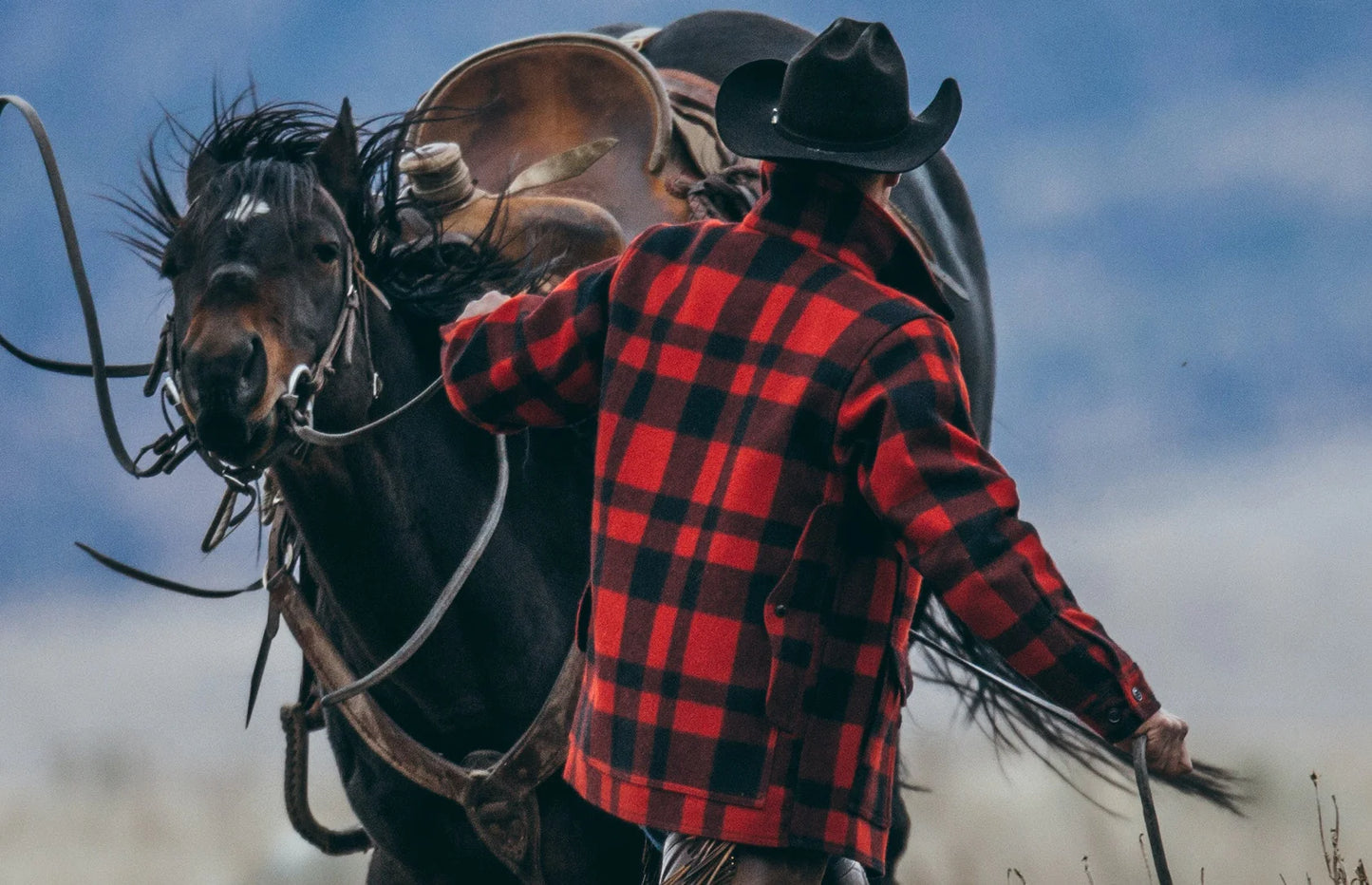 FILSON - MACKINAW WOOL CRUISER JACKET - RED/BLACK PLAID