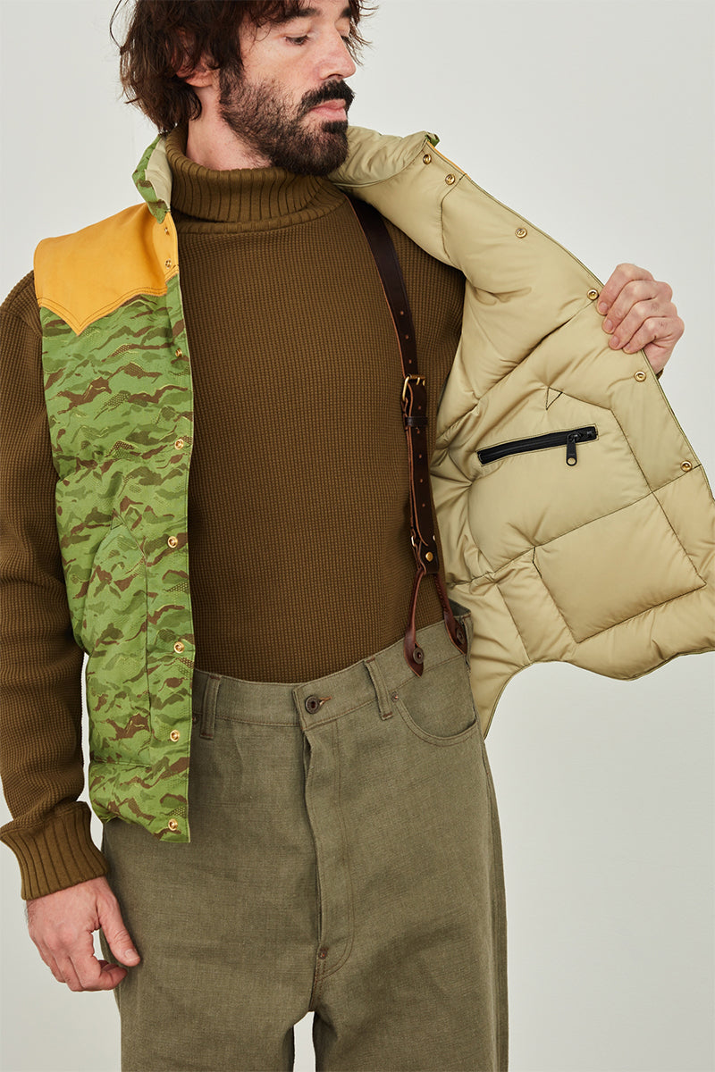 Nigel Cabourn × Rocky Mountain Featherbed - DOWN VEST MOUNTAIN CAMO