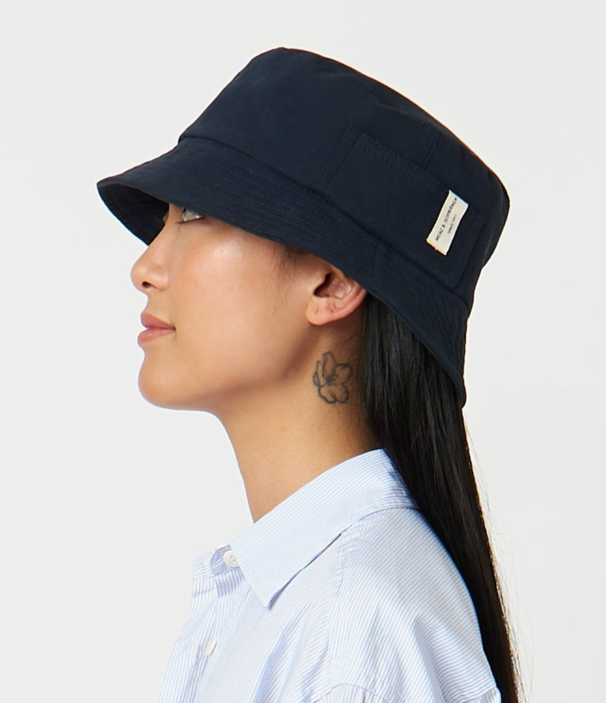 Merz b.Schwanen - BH03 UNISEX BUCKET HAT - DARK NAVY