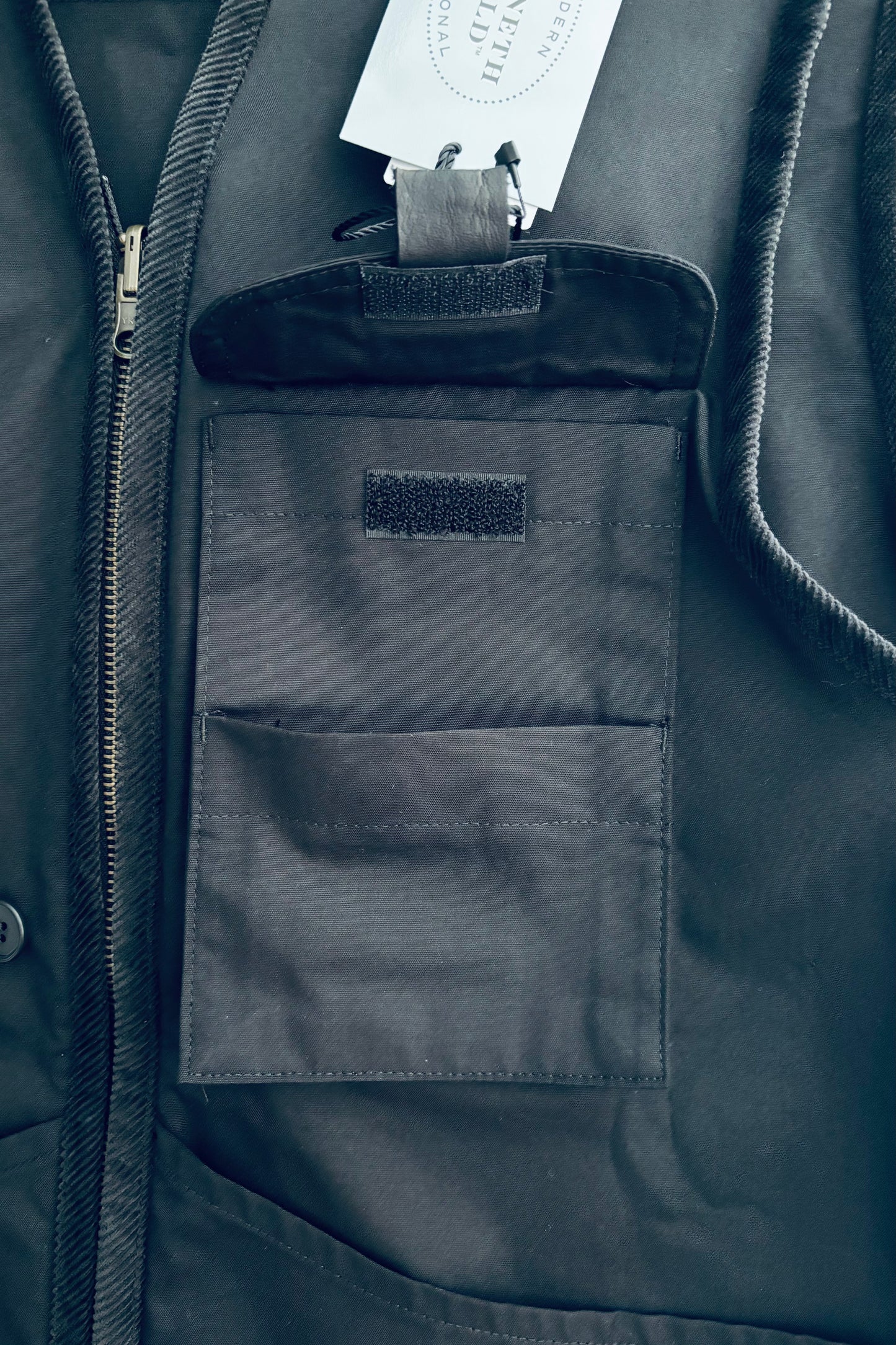 KENNETH FIELD - GUIDE VEST T/C - BLACK