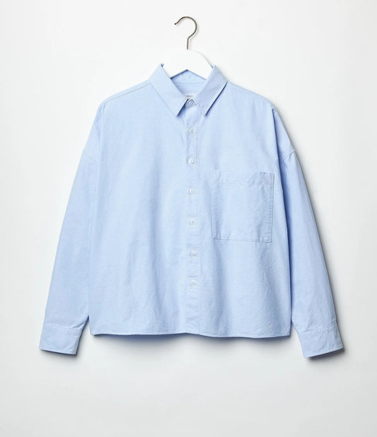Merz b.Schwanen - CROPPED BOXY STYLE COTTON OXFORD LONG SLEEVE SHIRT - PALE BLUE