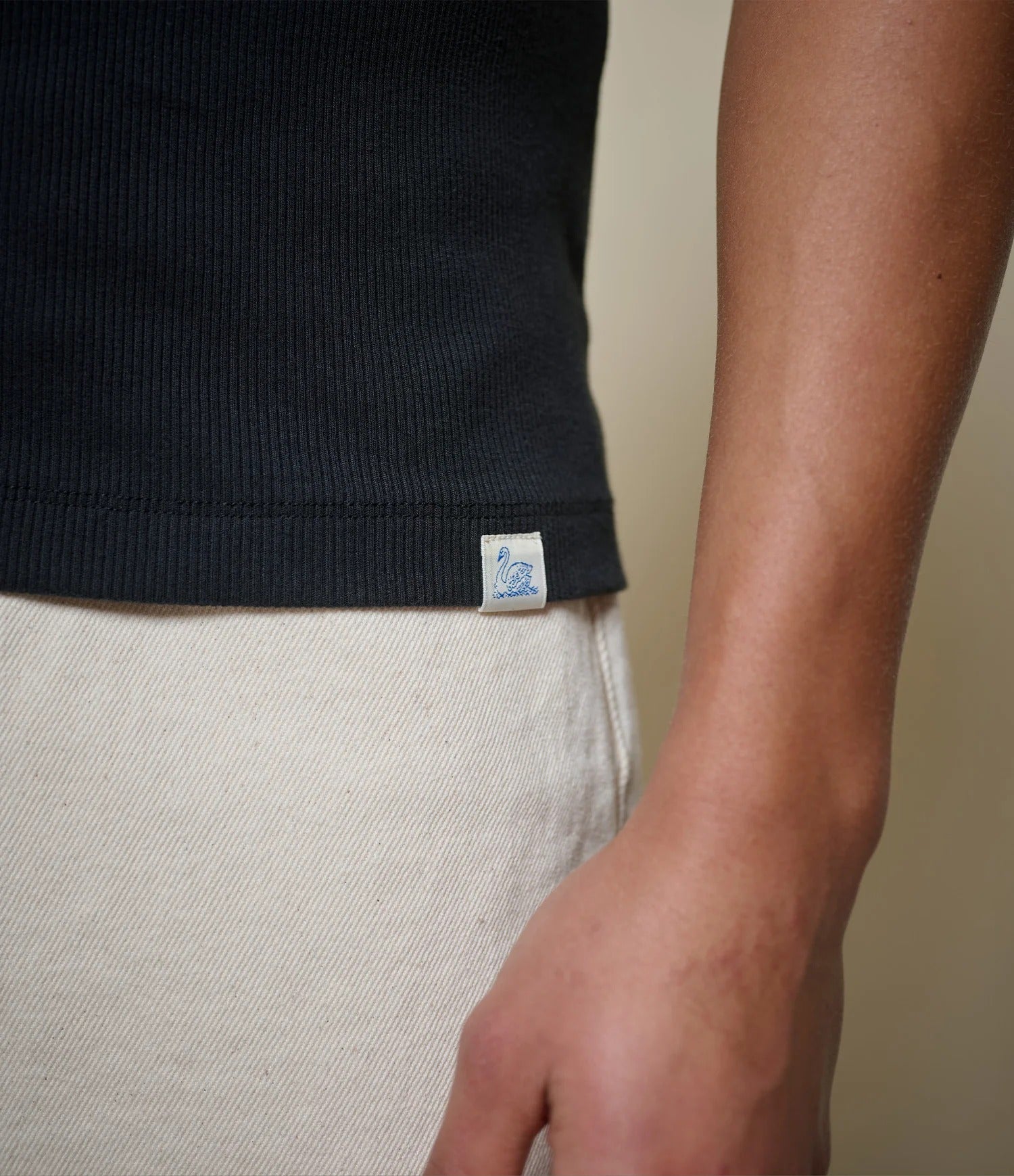 Merz b.Schwanen - RIBBED TANKTOP CLASSIC FIT - DEEP BLACK