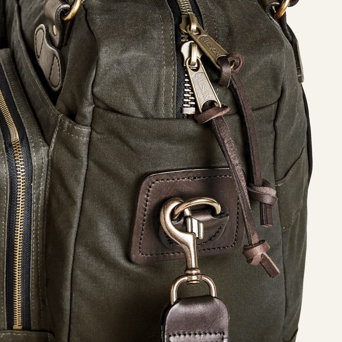 FILSON - 48 HOUR TIN CLOTH DUFFLE BAG - OTTER GREEN
